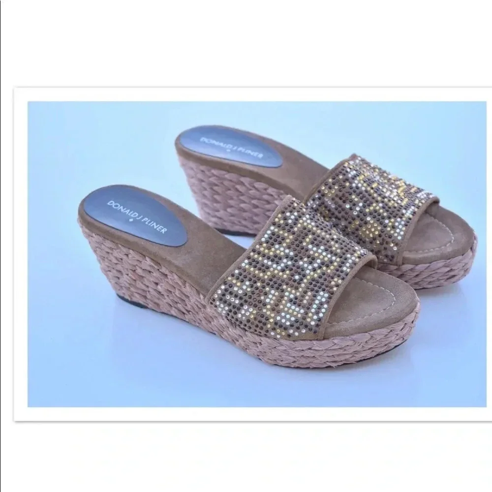 Donald J. Pliner wedges